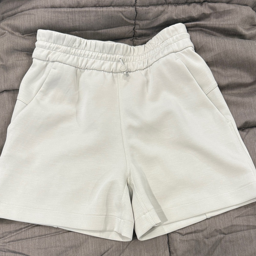 lululemon athletica Women's Cream Athletic Shorts softstreme